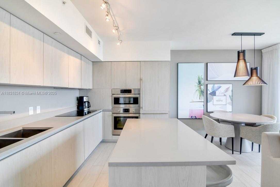 Small Image of 4010 SOUTH OCEAN DR #R1406, Hollywood Number 4