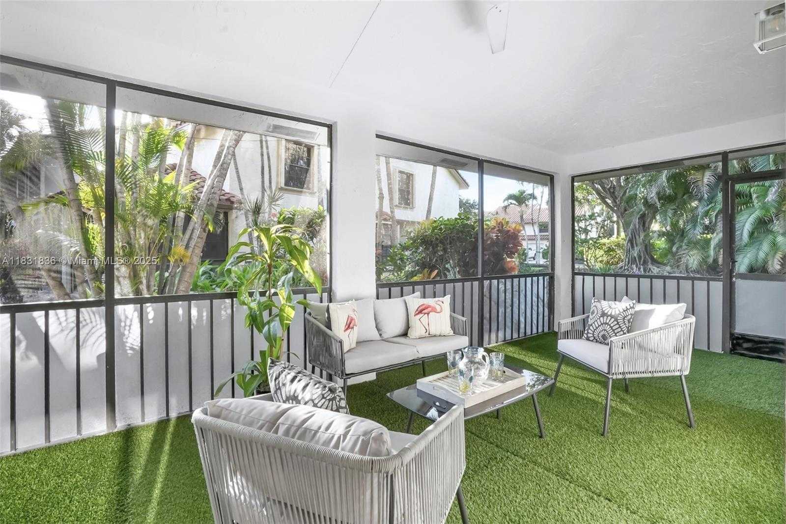 Small Image of 7829 LA MIRADA DR, Boca Raton Number 5