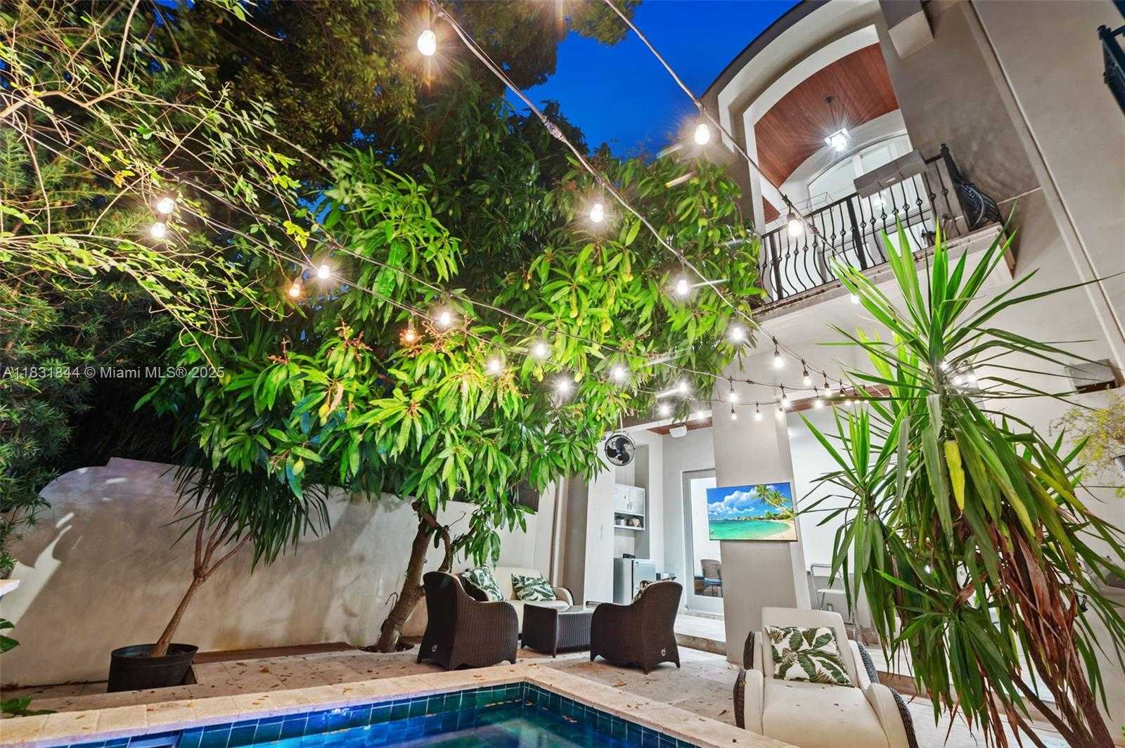 Small Image of 7560 SOUTH WEST 56TH CT, Miami Number 25