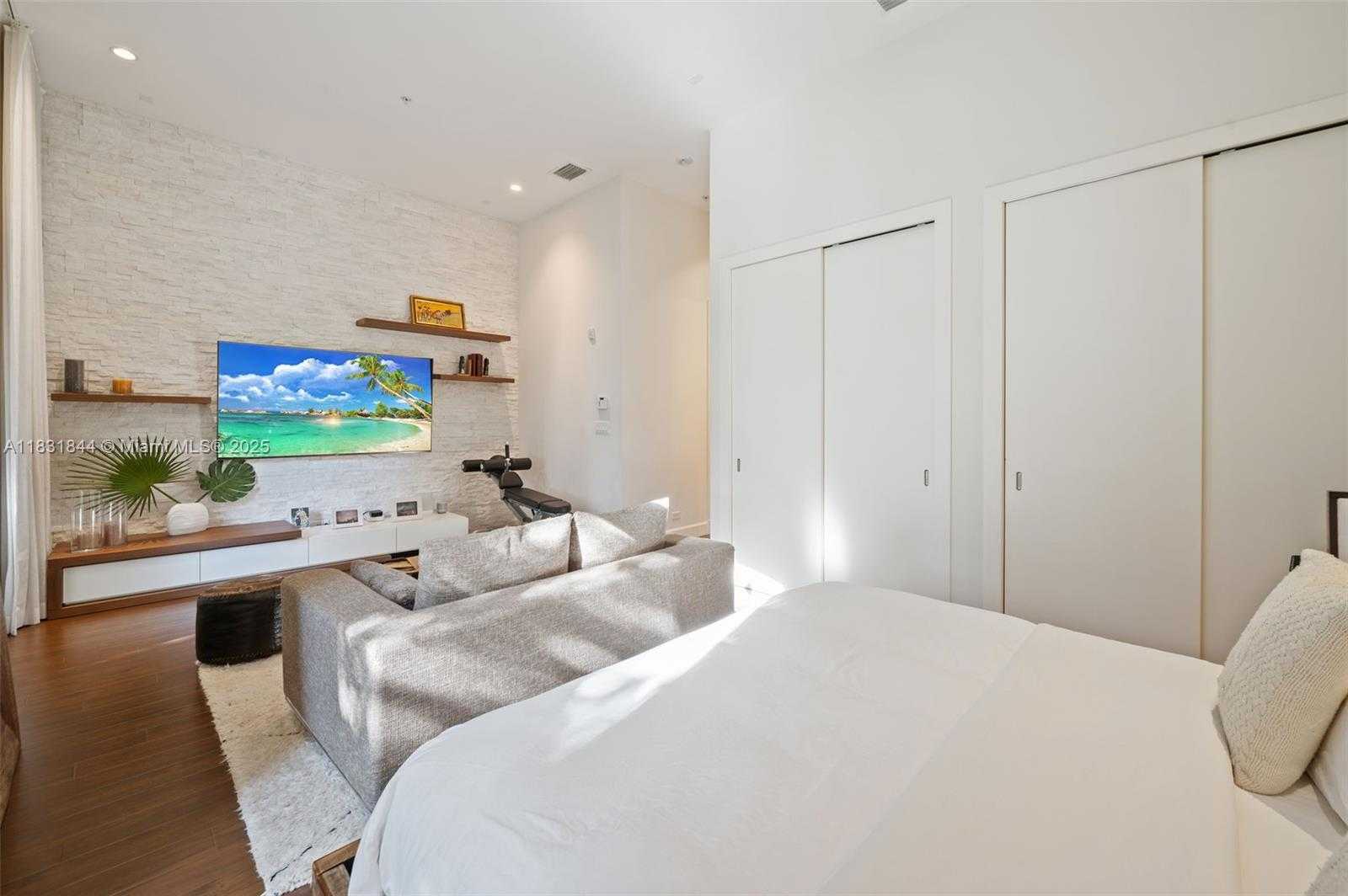 Small Image of 7560 SOUTH WEST 56TH CT, Miami Number 27