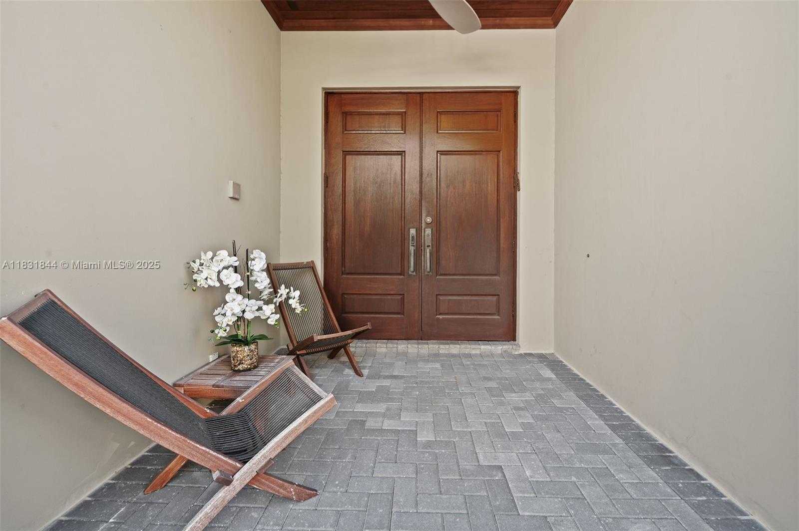 Small Image of 7560 SOUTH WEST 56TH CT, Miami Number 3
