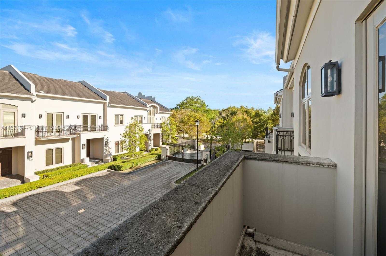 Small Image of 7560 SOUTH WEST 56TH CT, Miami Number 37