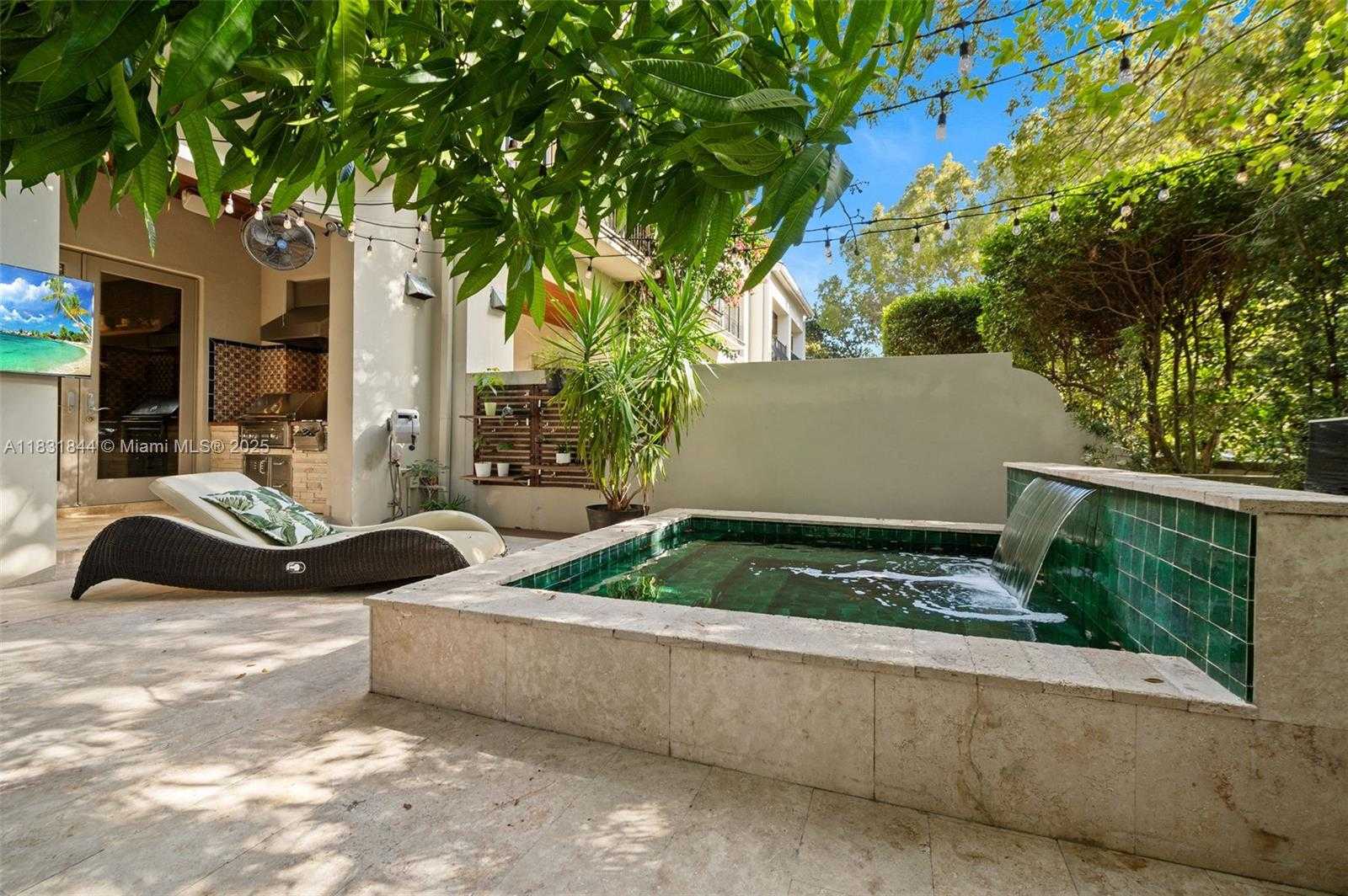 Small Image of 7560 SOUTH WEST 56TH CT, Miami Number 49