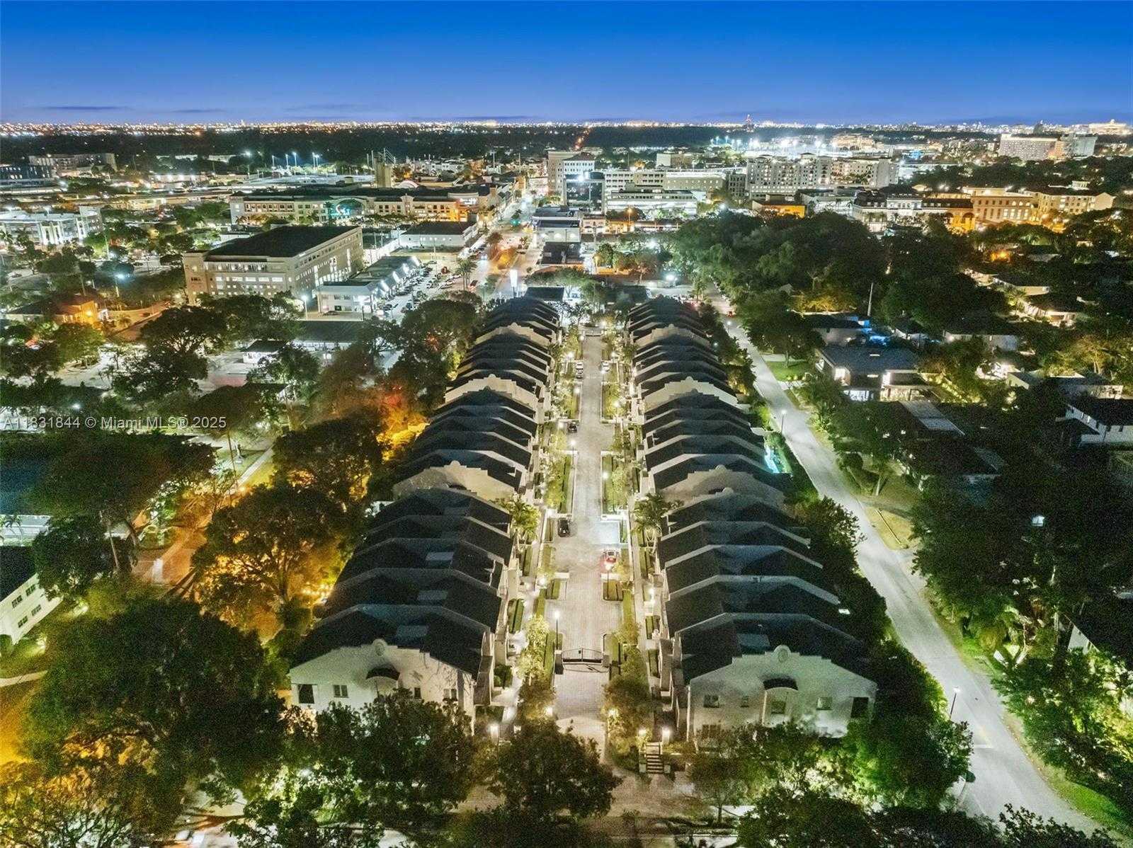 Small Image of 7560 SOUTH WEST 56TH CT, Miami Number 55