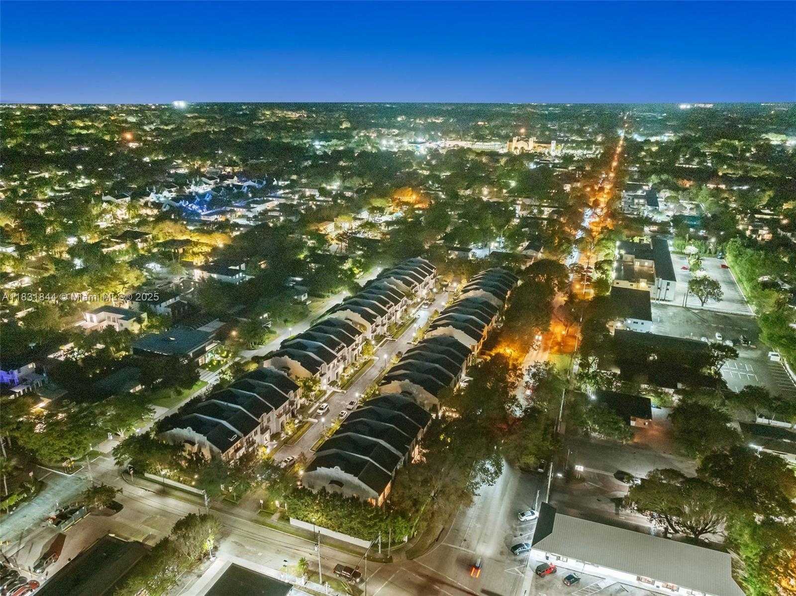 Small Image of 7560 SOUTH WEST 56TH CT, Miami Number 57