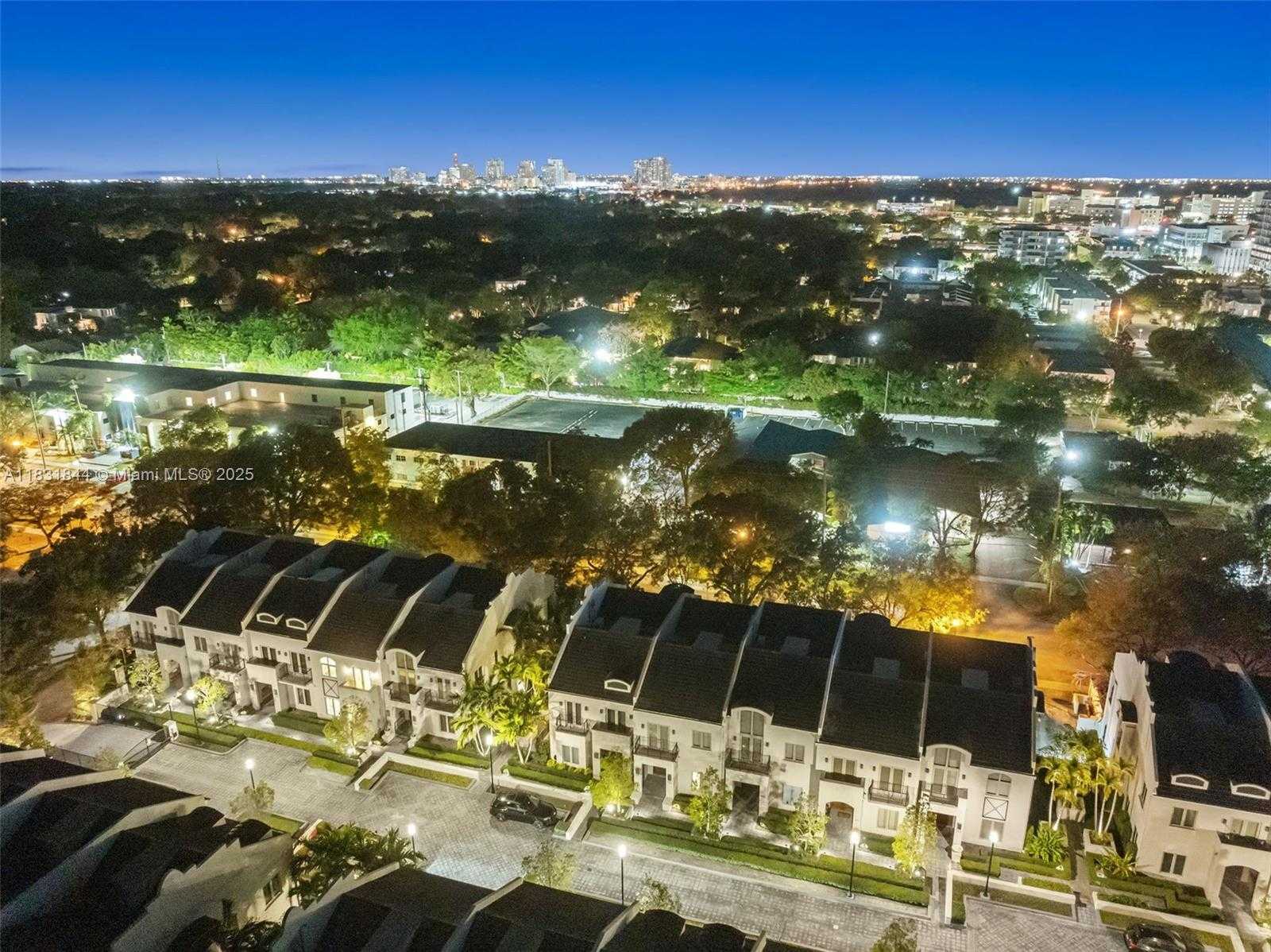 Small Image of 7560 SOUTH WEST 56TH CT, Miami Number 58