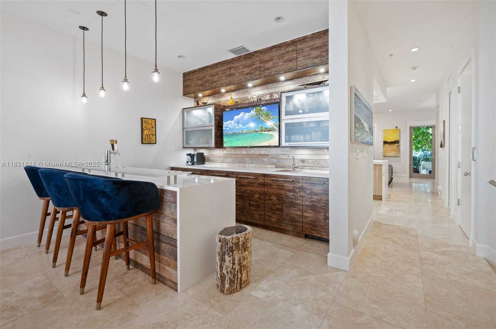 Small Image of 7560 SOUTH WEST 56TH CT, Miami Number 7