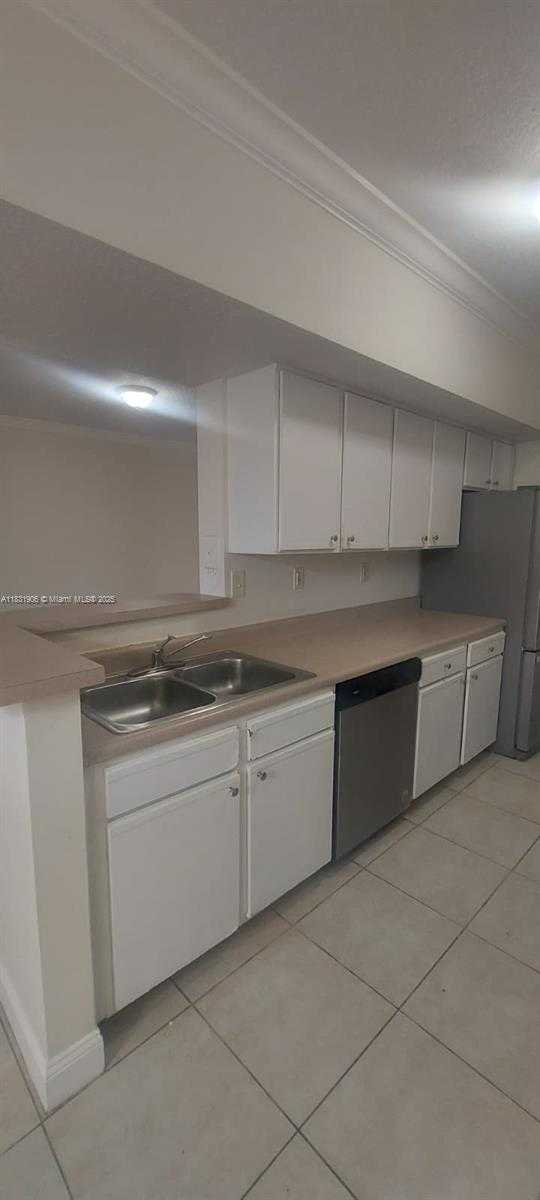 Small Image of 160 SOUTH WEST 117TH TER #6102, Pembroke Pines Number 11