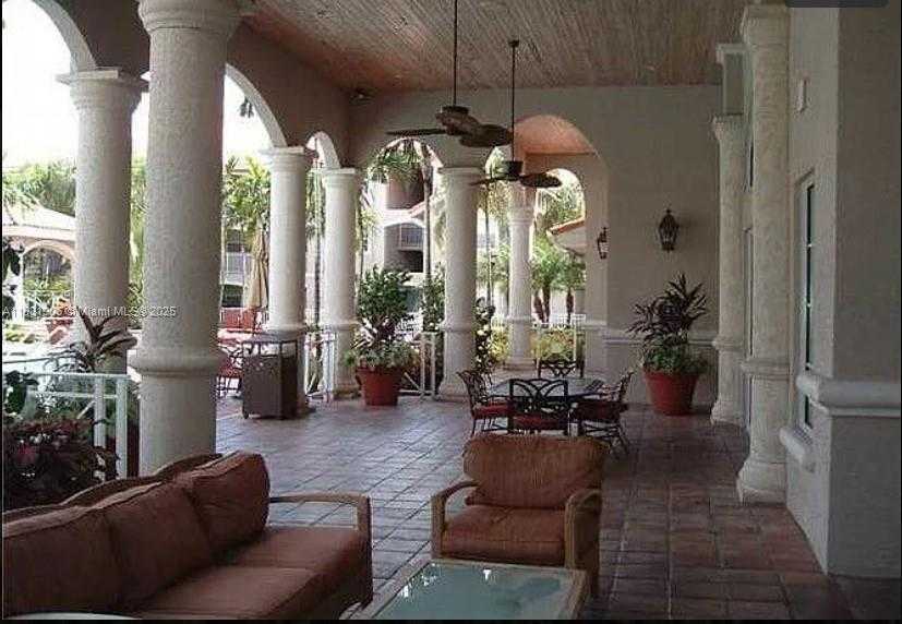 Small Image of 160 SOUTH WEST 117TH TER #6102, Pembroke Pines Number 18