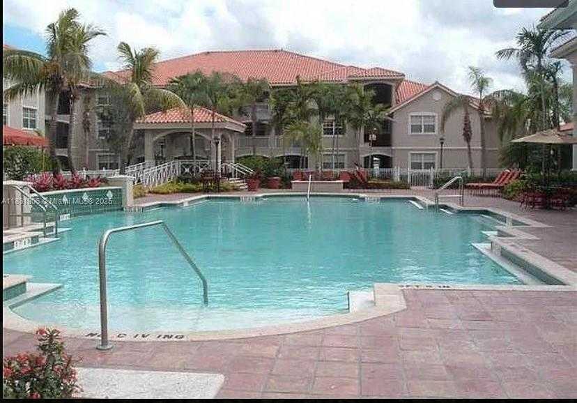 Small Image of 160 SOUTH WEST 117TH TER #6102, Pembroke Pines Number 22