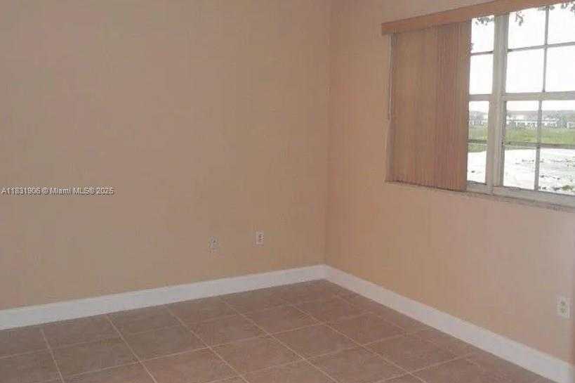 Small Image of 160 SOUTH WEST 117TH TER #6102, Pembroke Pines Number 8