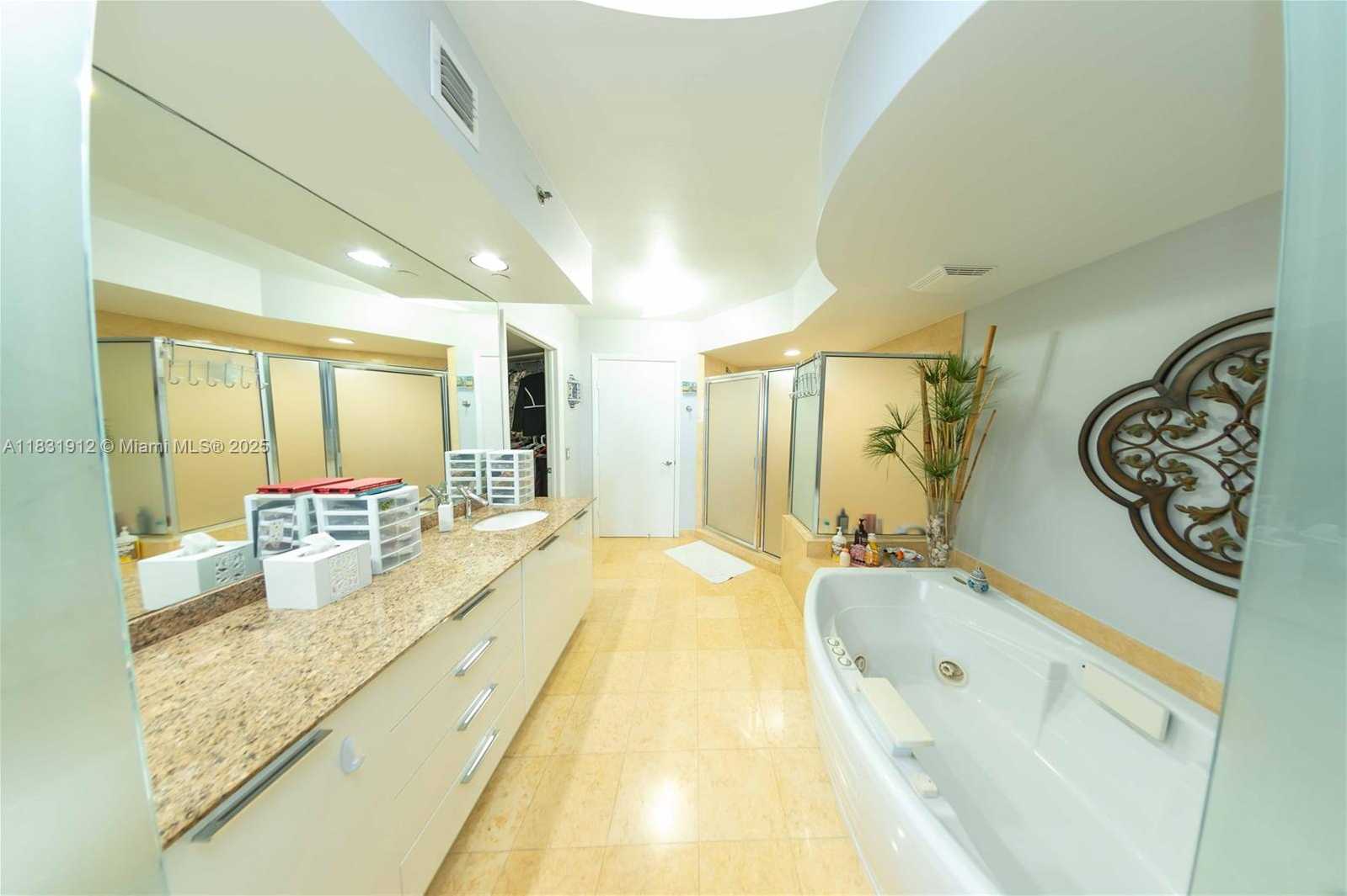Small Image of Sunny Isles Beach Number 14
