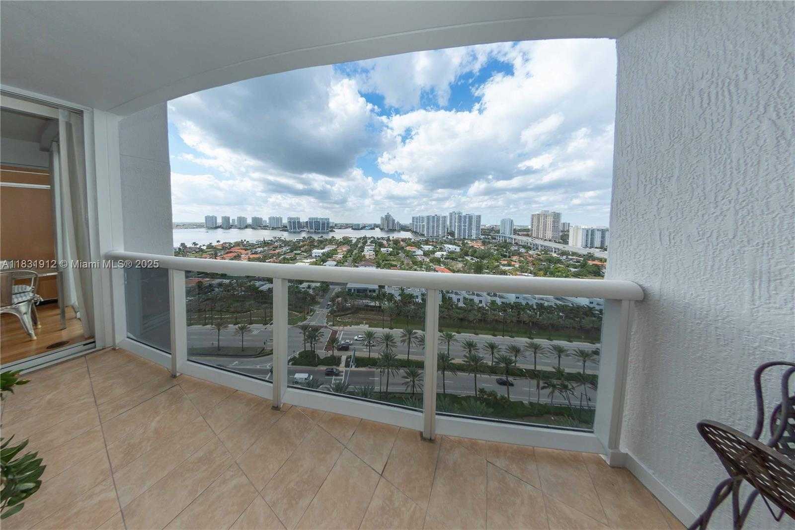 Small Image of Sunny Isles Beach Number 20