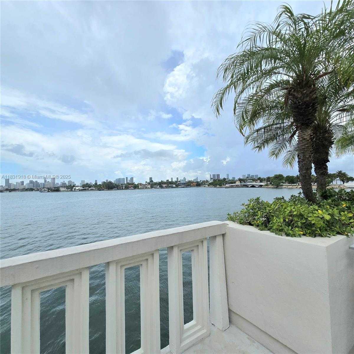 Small Image of 5 ISLAND AVE #5A, Miami Beach Number 13