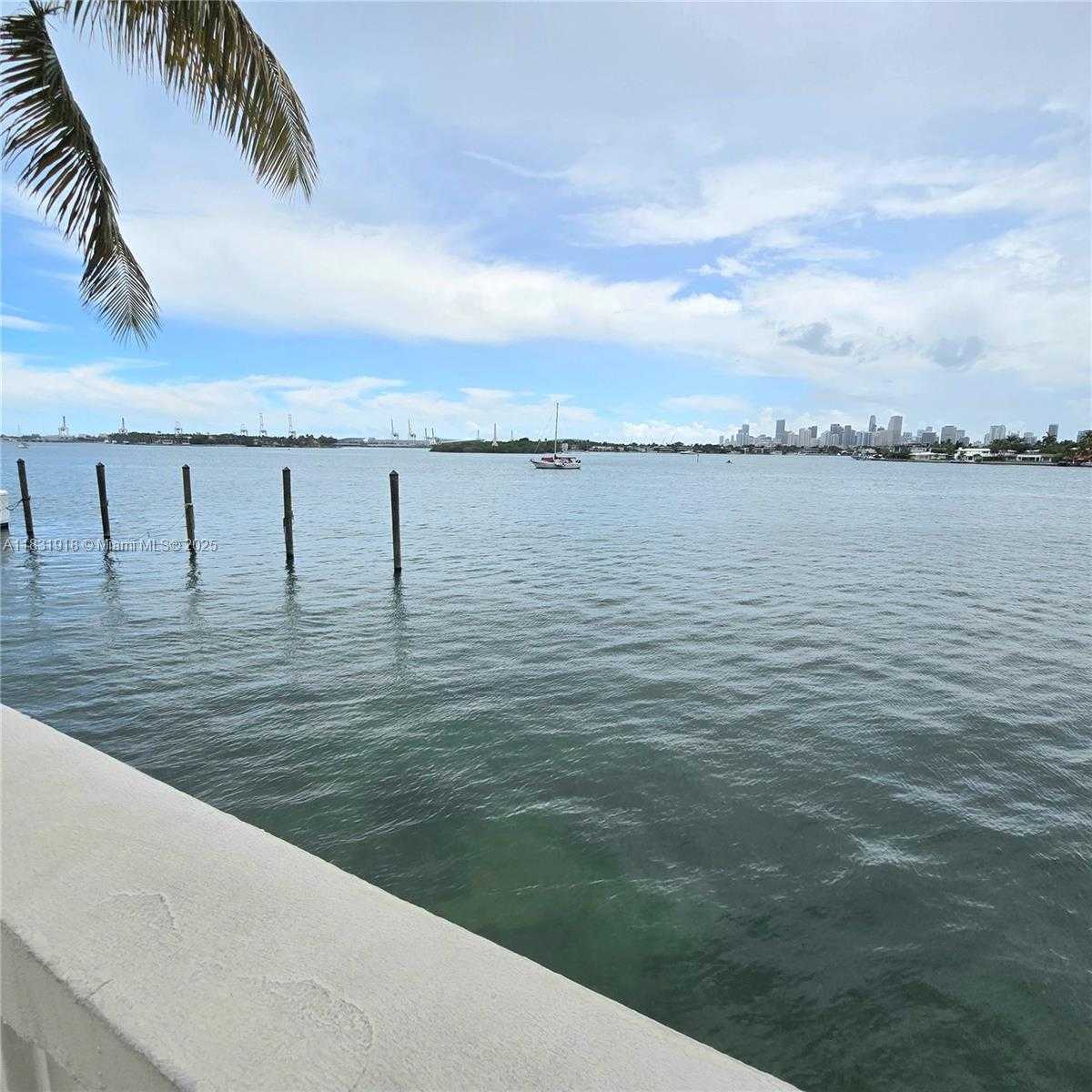Small Image of 5 ISLAND AVE #5A, Miami Beach Number 14