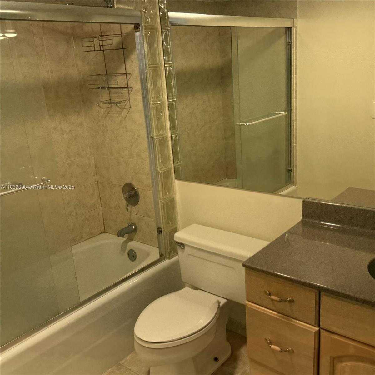 Small Image of 3731 COUNTRY CLUB #921, Aventura Number 11