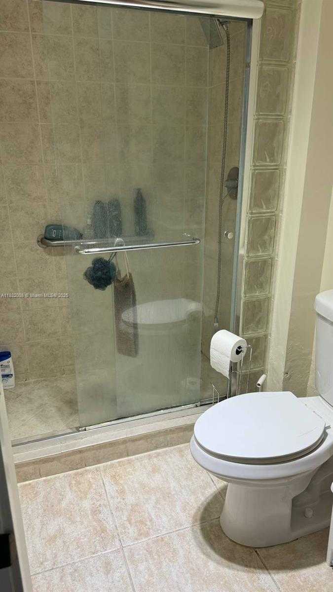 Small Image of 3731 COUNTRY CLUB #921, Aventura Number 6