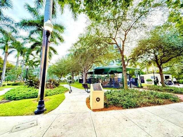 Small Image of 200 178TH DR #409, Sunny Isles Beach Number 14