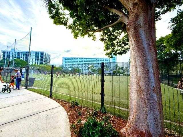 Small Image of 200 178TH DR #409, Sunny Isles Beach Number 15