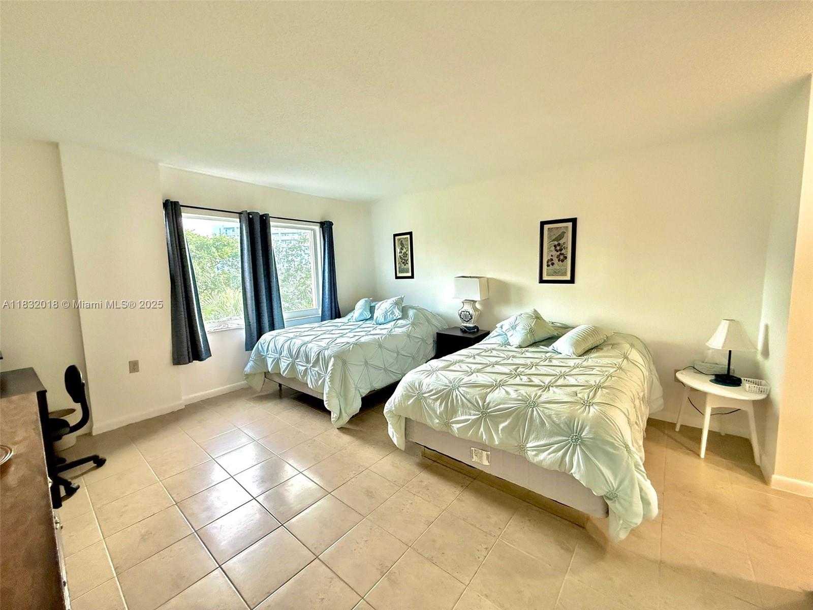 Small Image of 200 178TH DR #409, Sunny Isles Beach Number 25