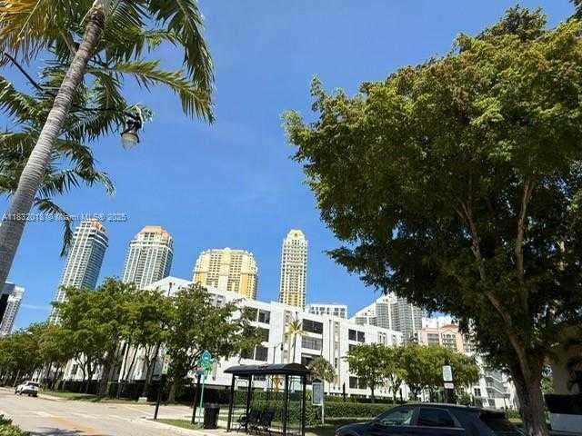Small Image of 200 178TH DR #409, Sunny Isles Beach Number 8