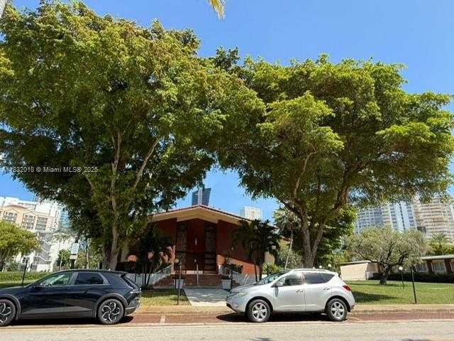 Small Image of 200 178TH DR #409, Sunny Isles Beach Number 9