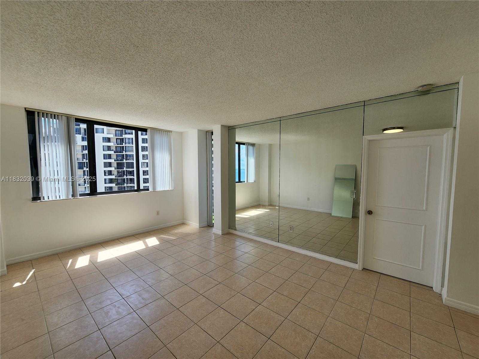 Small Image of 540 BRICKELL KEY DR #1603, Miami Number 6