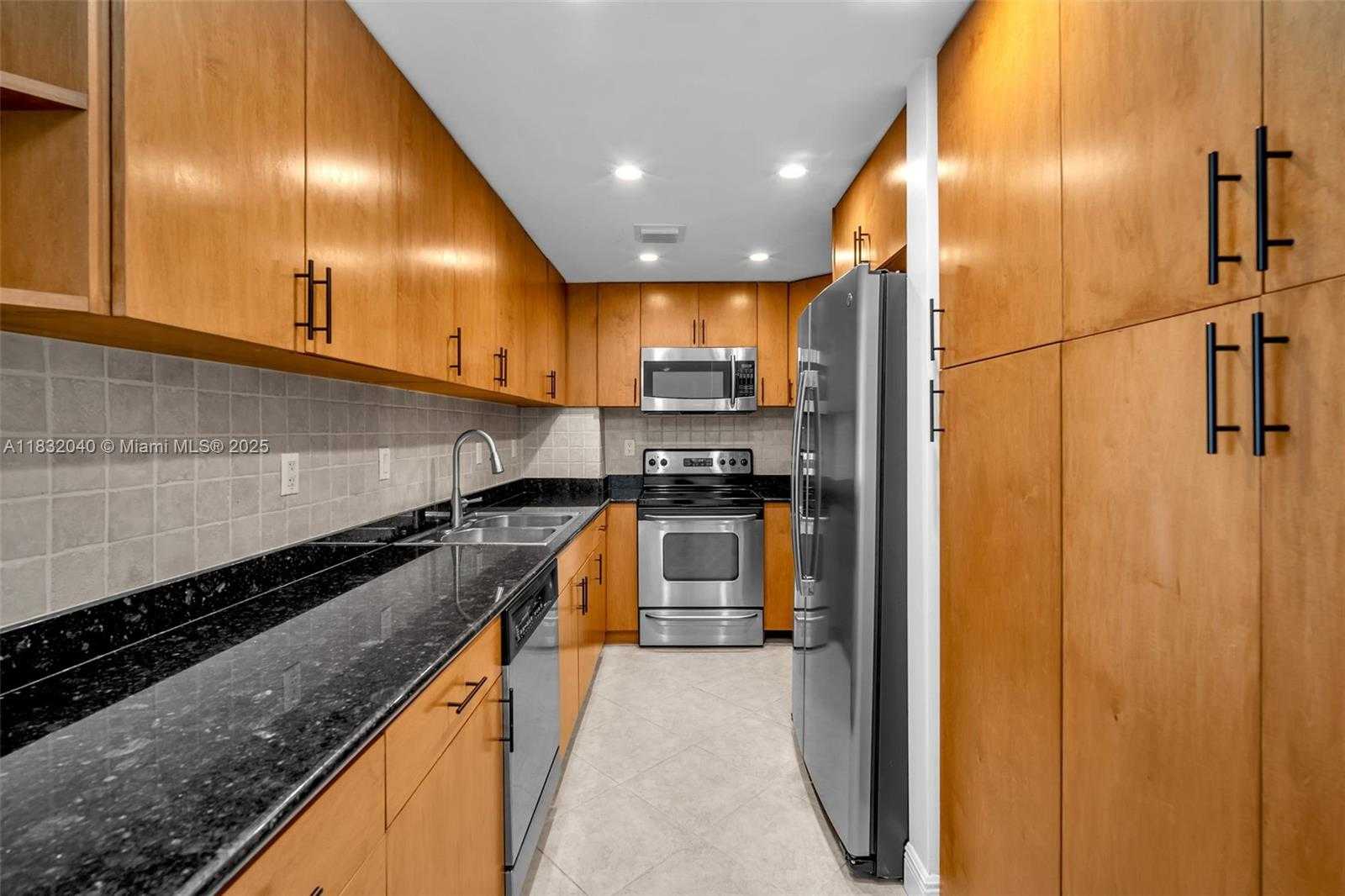 Small Image of 10350 WEST BAY HARBOR DR #8F, Bay Harbor Islands Number 11