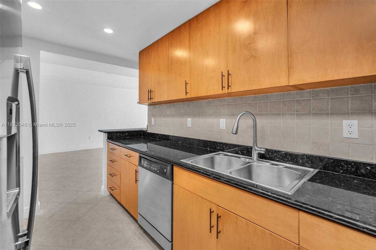 Small Image of 10350 WEST BAY HARBOR DR #8F, Bay Harbor Islands Number 12