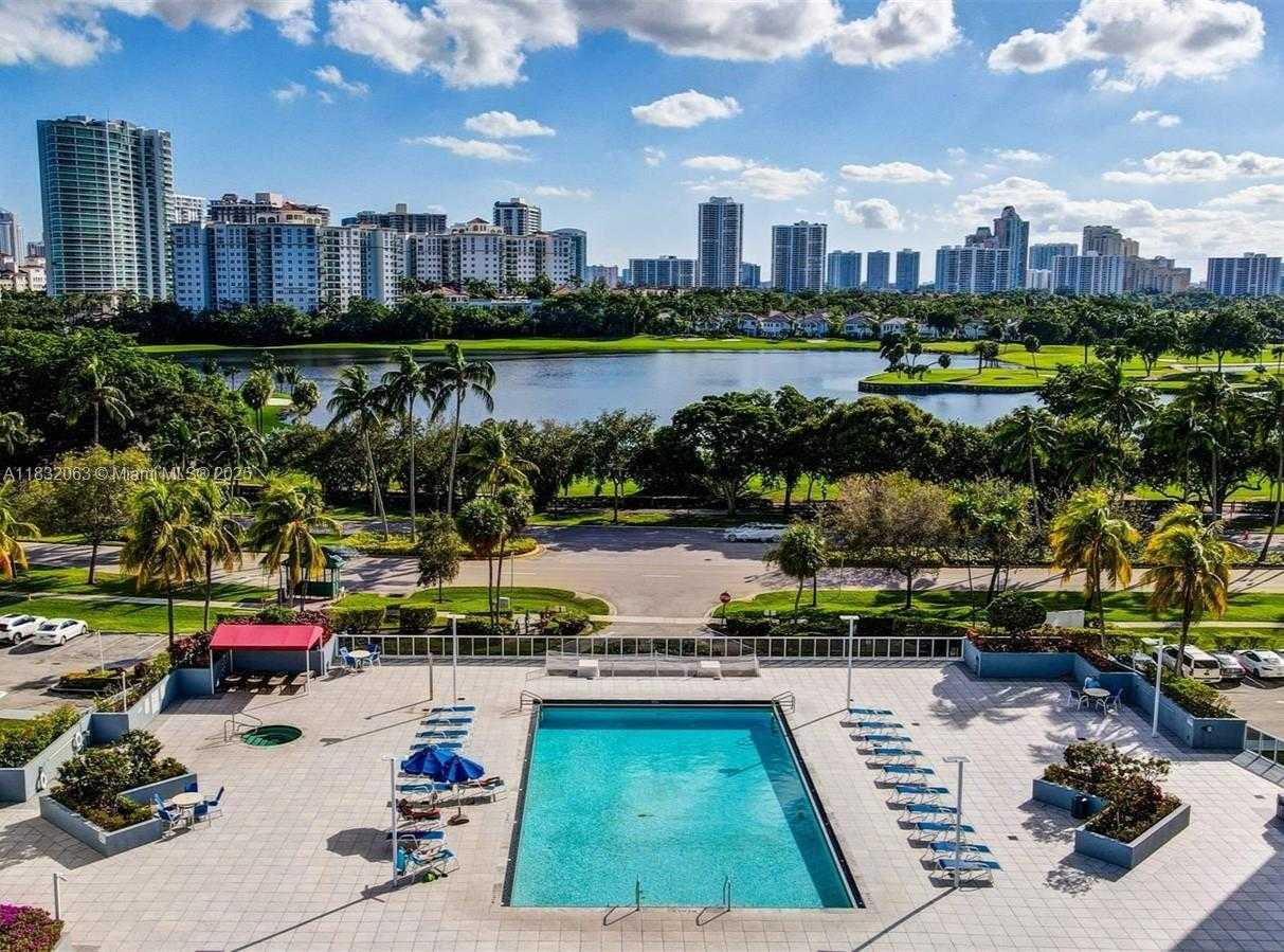 Small Image of 3675 NORTH COUNTRY CLUB DR #1705, Aventura Number 15