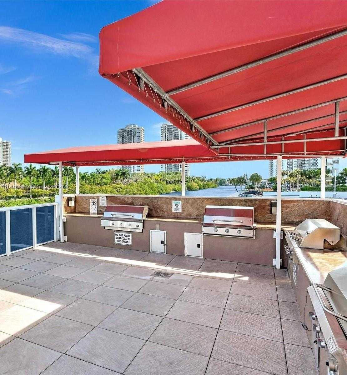 Small Image of 3675 NORTH COUNTRY CLUB DR #1705, Aventura Number 16