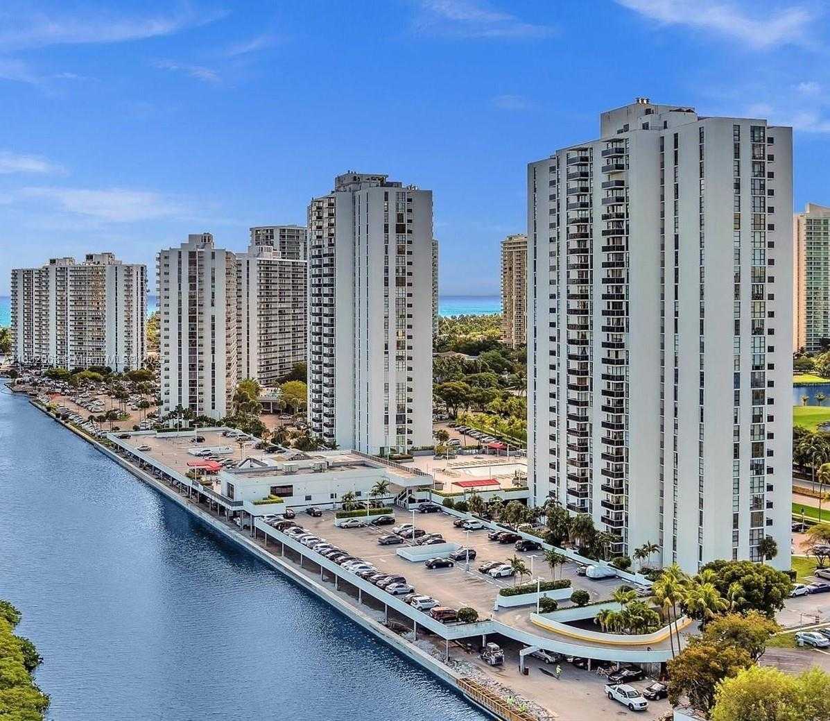 Small Image of 3675 NORTH COUNTRY CLUB DR #1705, Aventura Number 22