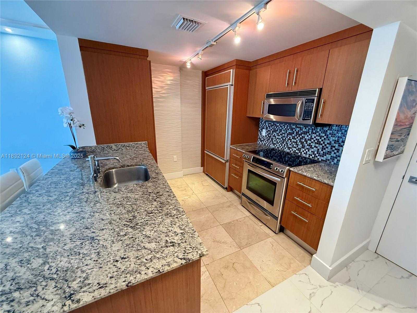 Small Image of 10275 COLLINS AVE #229, Bal Harbour Number 15