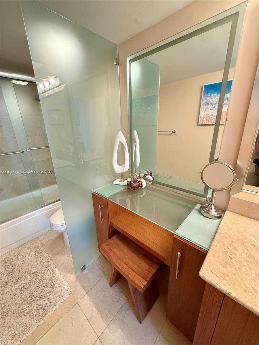 Small Image of 10275 COLLINS AVE #229, Bal Harbour Number 30