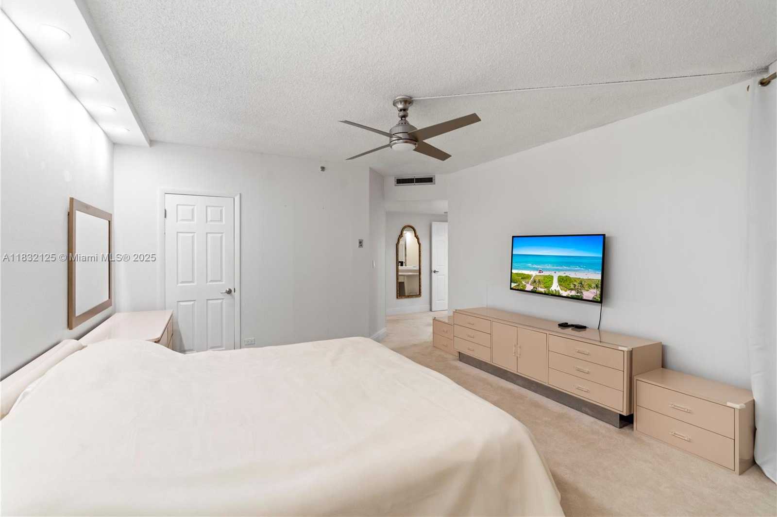 Small Image of 20191 EAST COUNTRY CLUB DR #407, Aventura Number 16