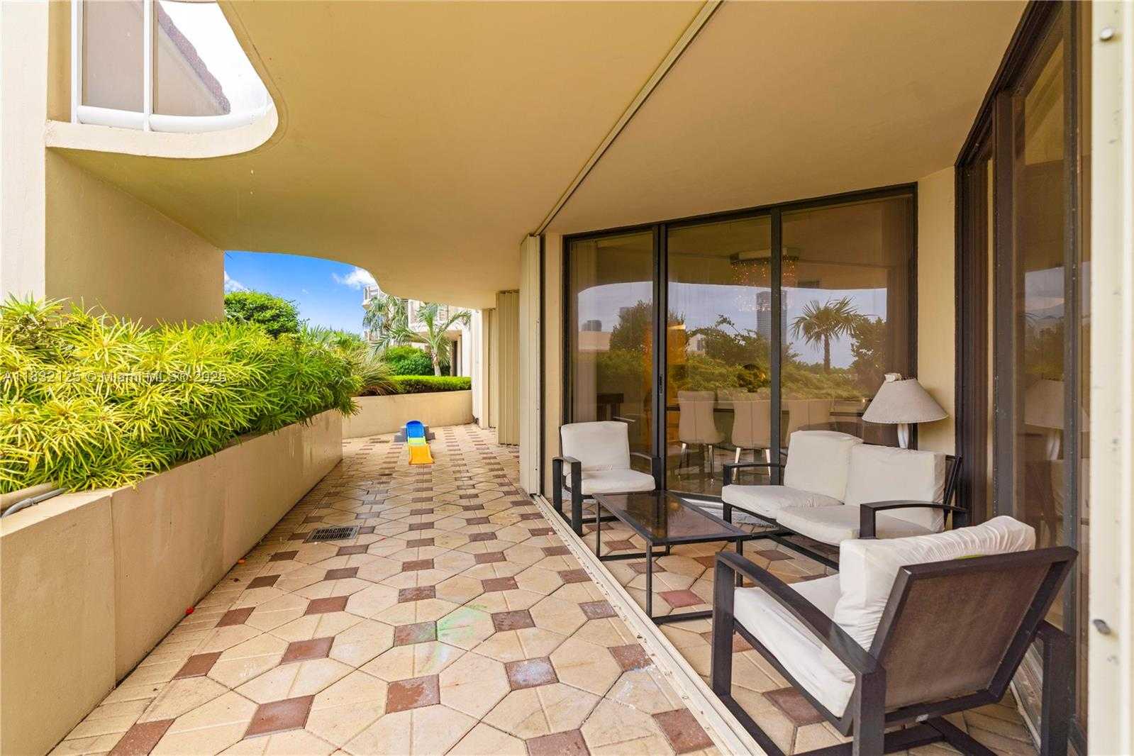 Small Image of 20191 EAST COUNTRY CLUB DR #407, Aventura Number 28