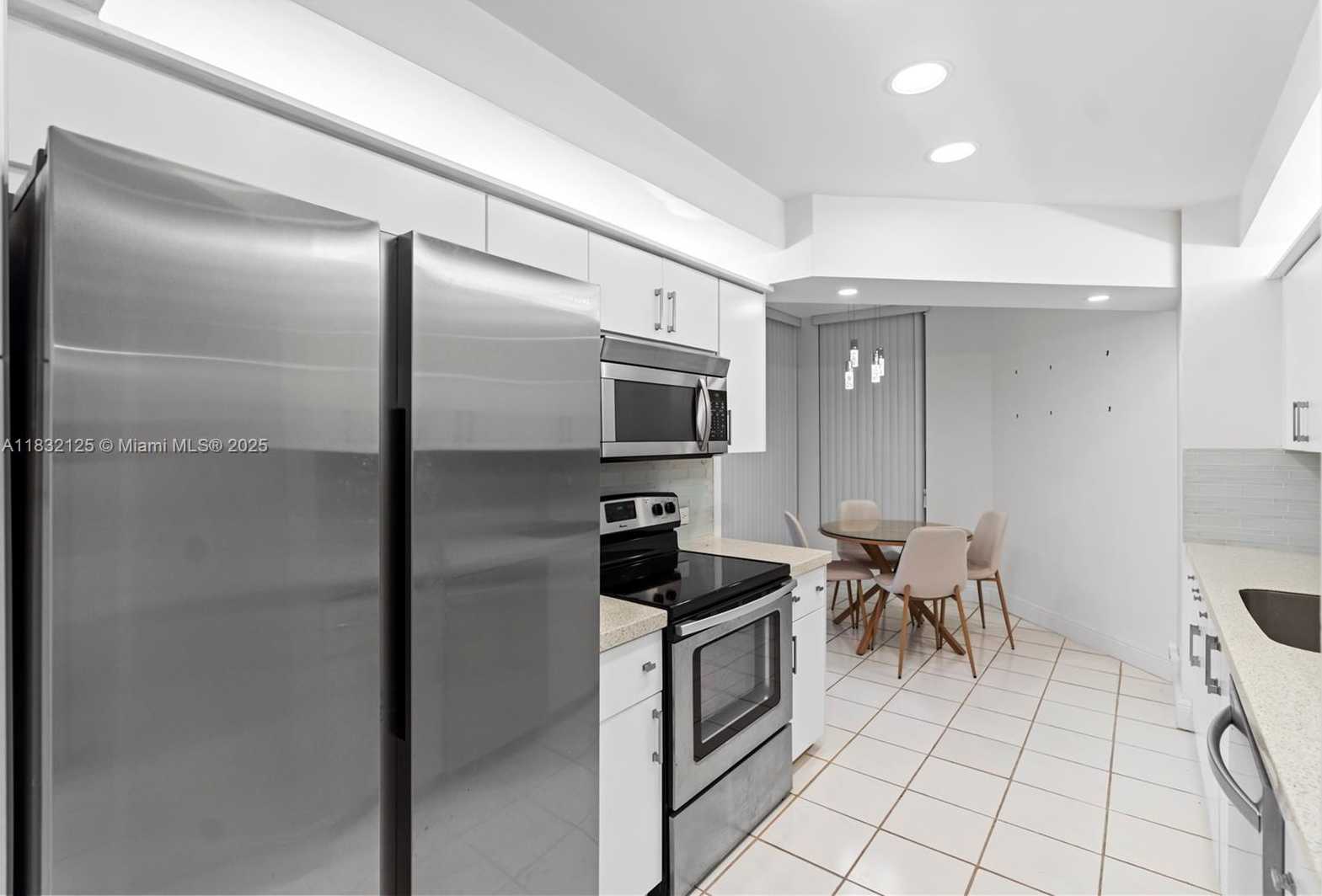 Small Image of 20191 EAST COUNTRY CLUB DR #407, Aventura Number 9