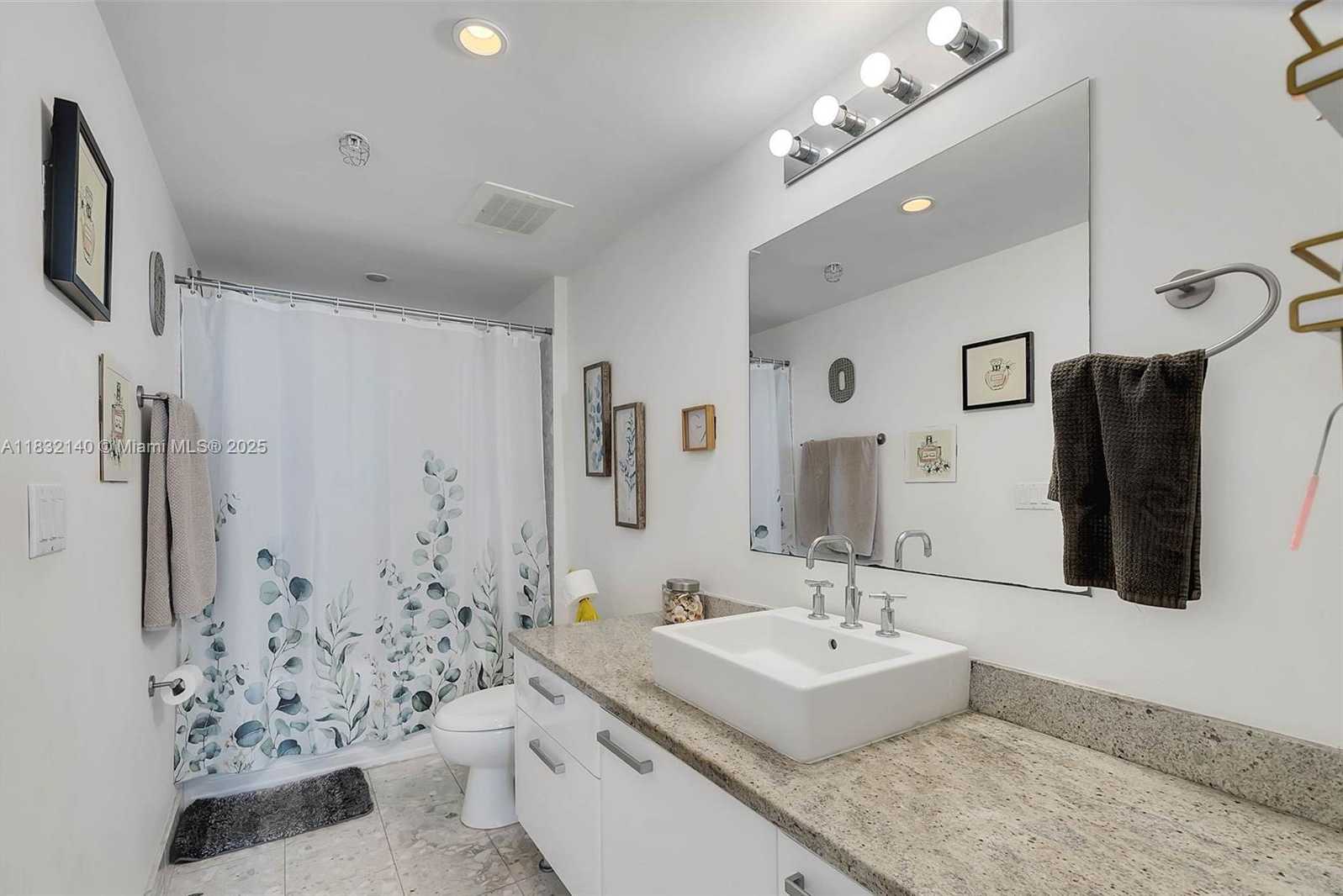 Small Image of 185 SOUTH WEST 7TH ST #2204, Miami Number 11