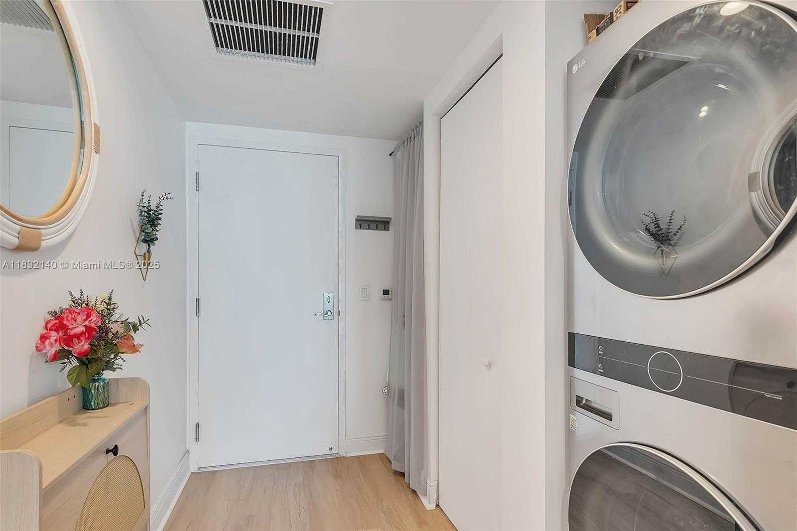 Small Image of 185 SOUTH WEST 7TH ST #2204, Miami Number 12
