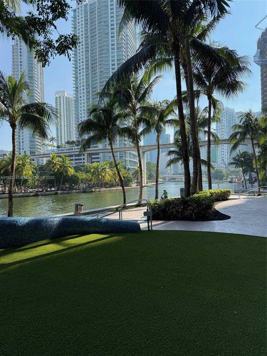 Small Image of 185 SOUTH WEST 7TH ST #2204, Miami Number 19
