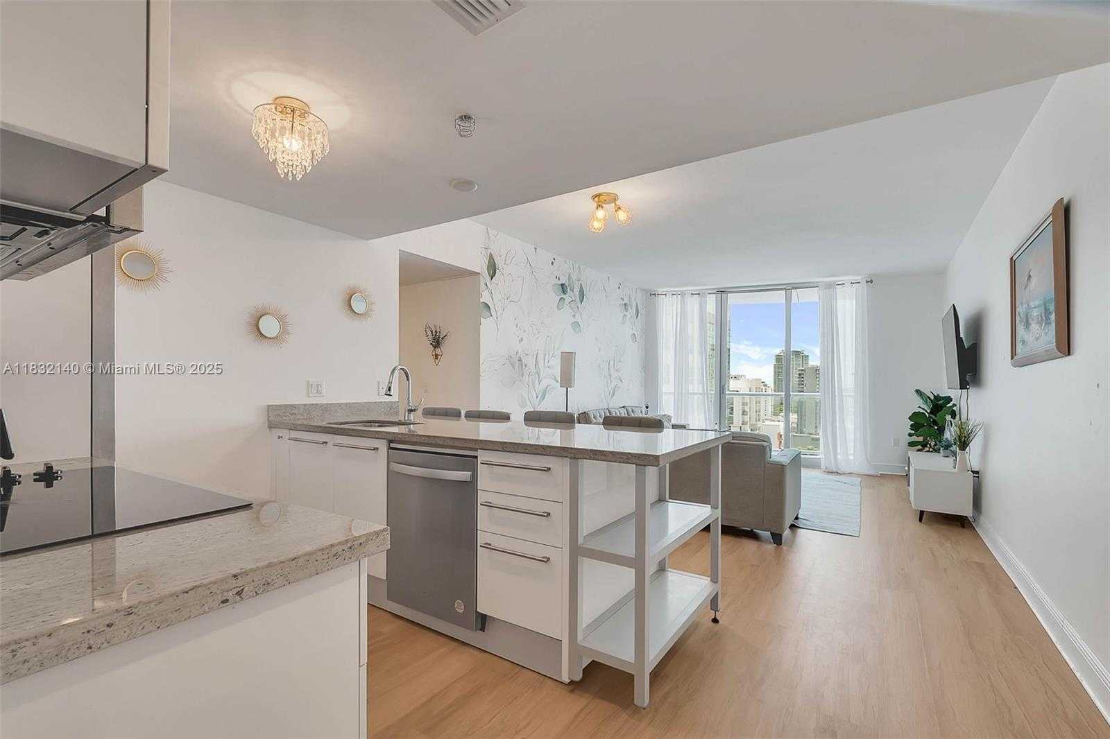 Small Image of 185 SOUTH WEST 7TH ST #2204, Miami Number 3