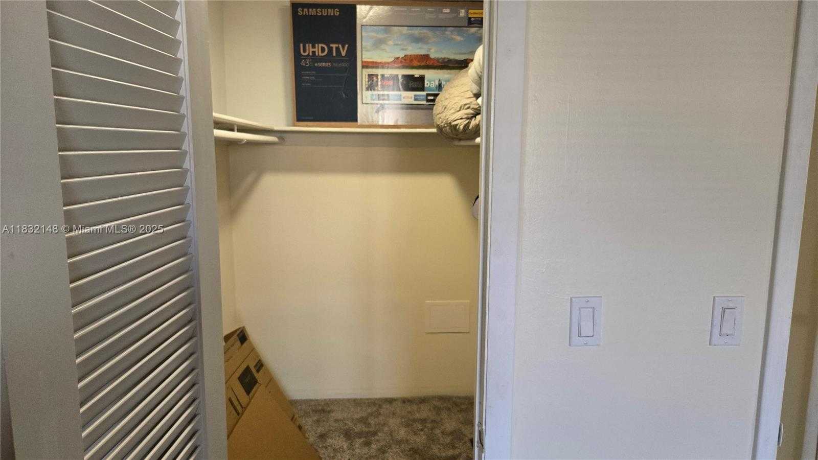Small Image of 2850 WEST SUNRISE LAKES DR #106, Sunrise Number 15