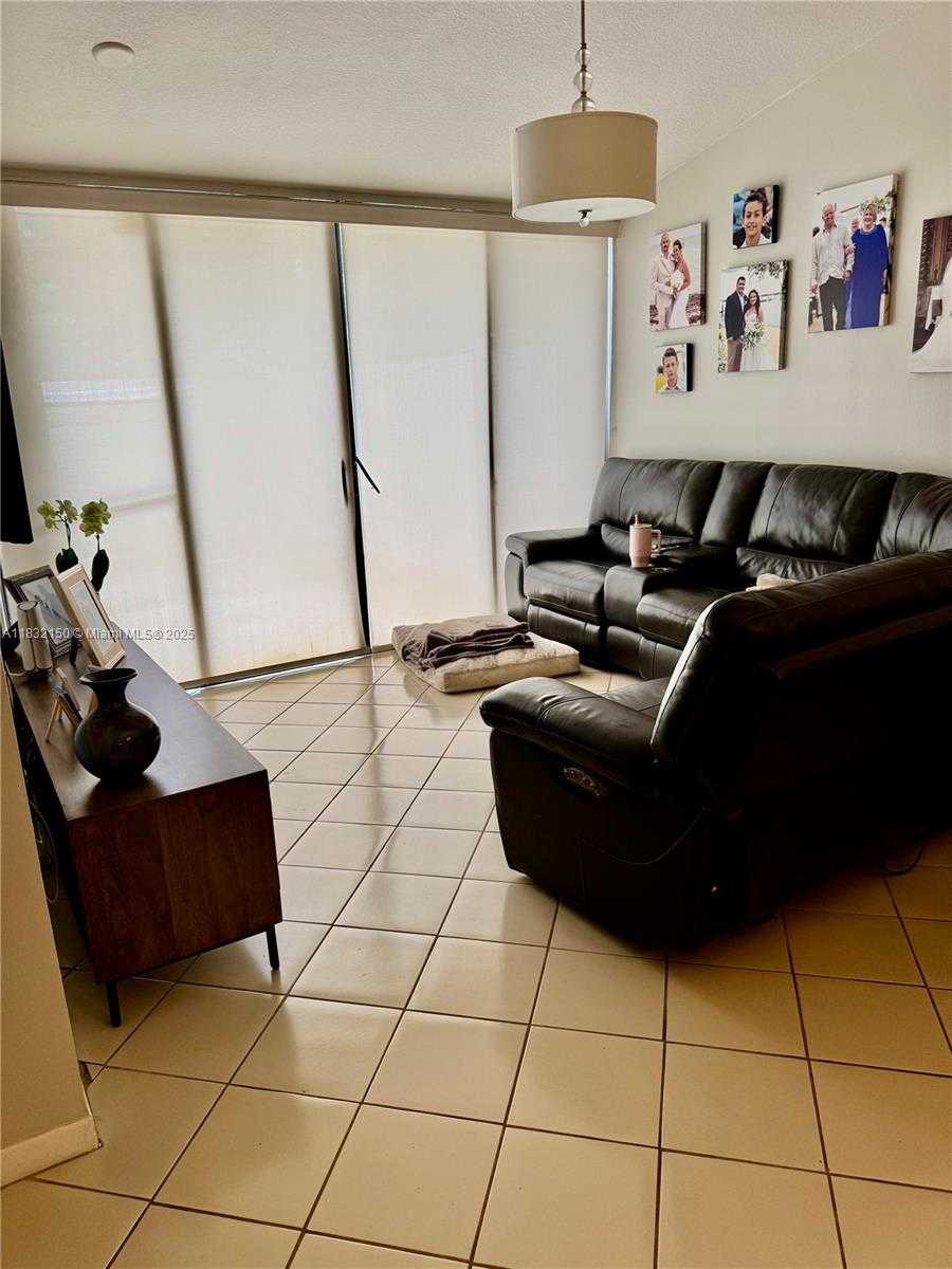 Small Image of Miami Number 14