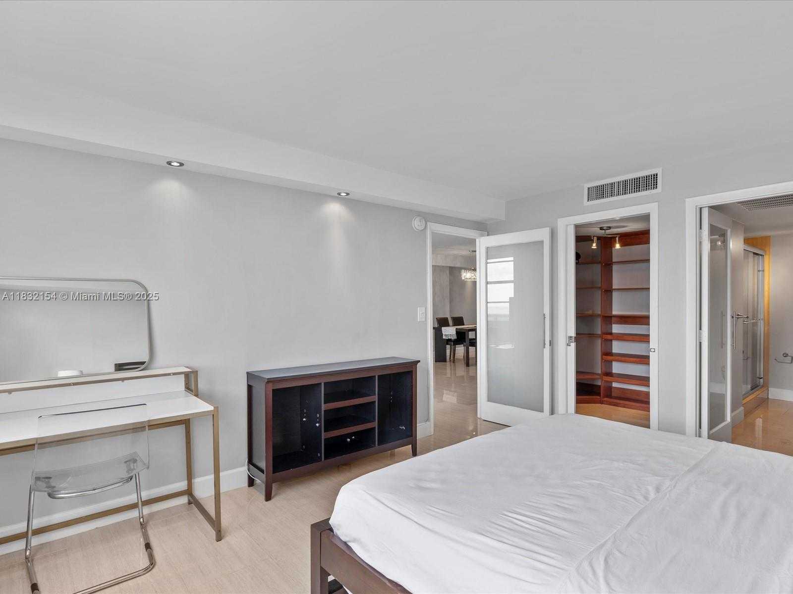 Small Image of 6770 INDIAN CREEK DR #PH-R, Miami Beach Number 12