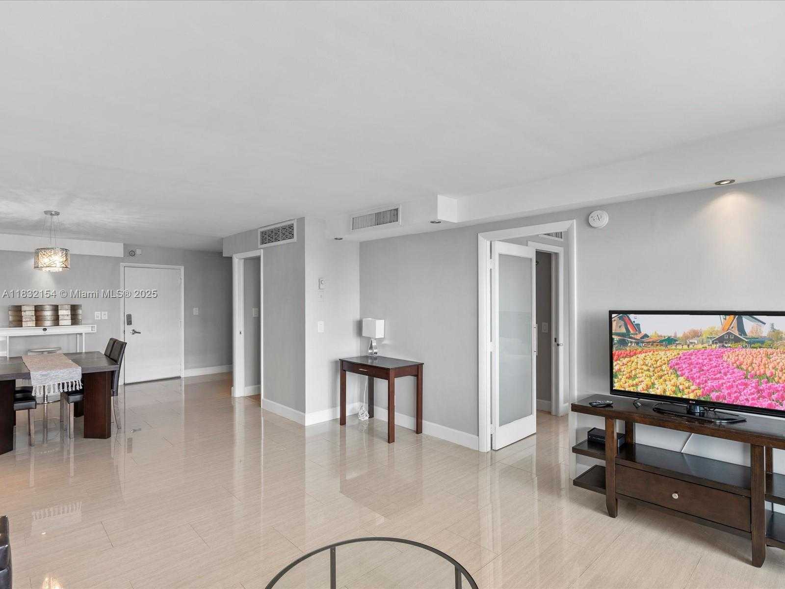 Small Image of 6770 INDIAN CREEK DR #PH-R, Miami Beach Number 3