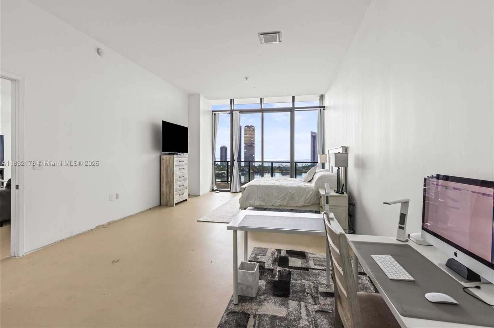 Small Image of 5500 ISLAND ESTATES DR #1506, Aventura Number 20