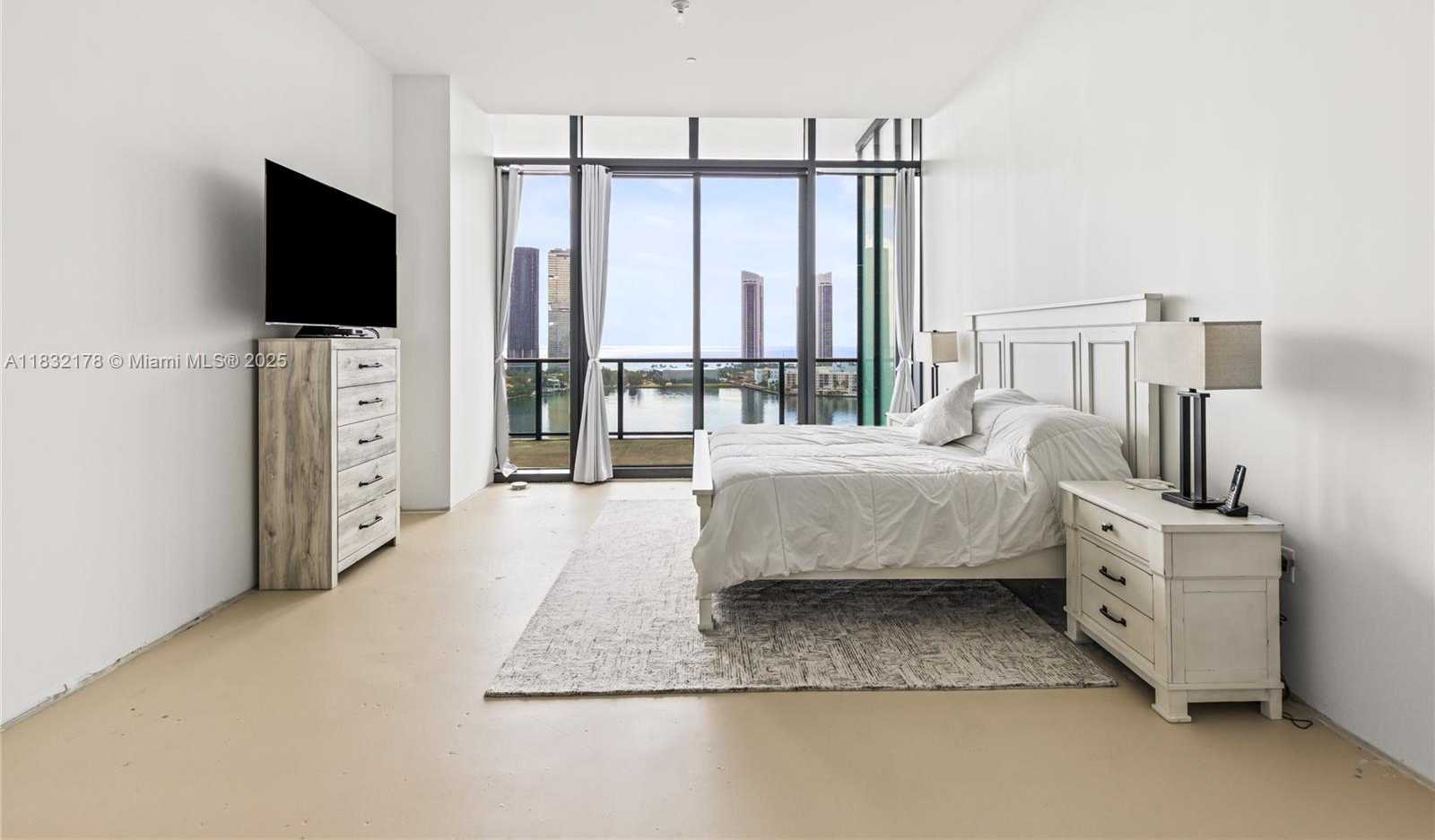 Small Image of 5500 ISLAND ESTATES DR #1506, Aventura Number 22