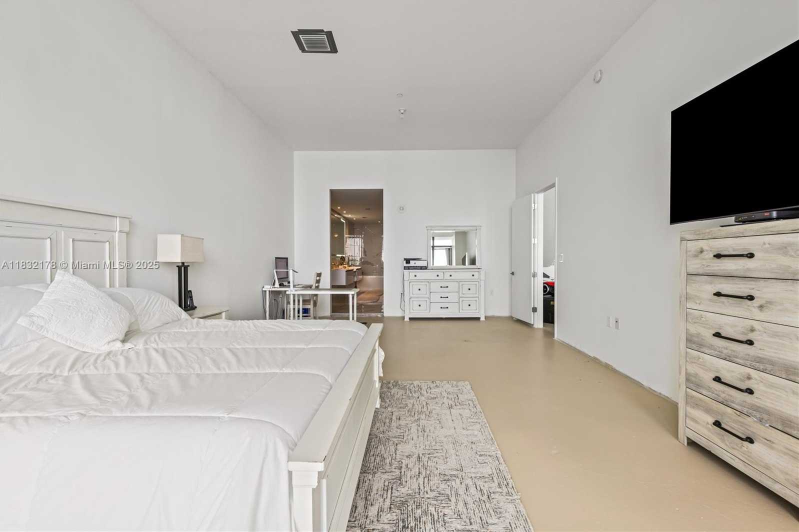 Small Image of 5500 ISLAND ESTATES DR #1506, Aventura Number 23