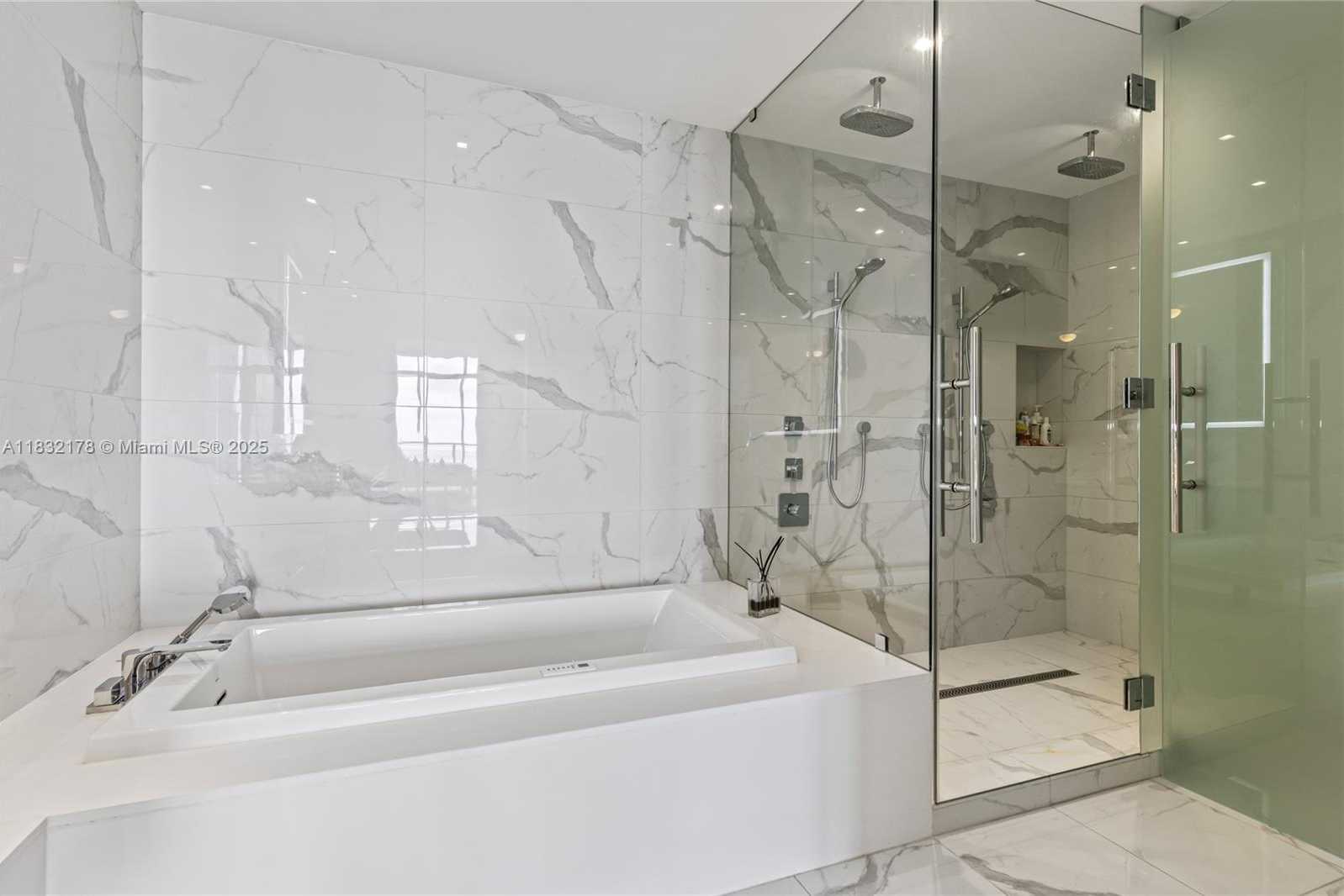 Small Image of 5500 ISLAND ESTATES DR #1506, Aventura Number 27