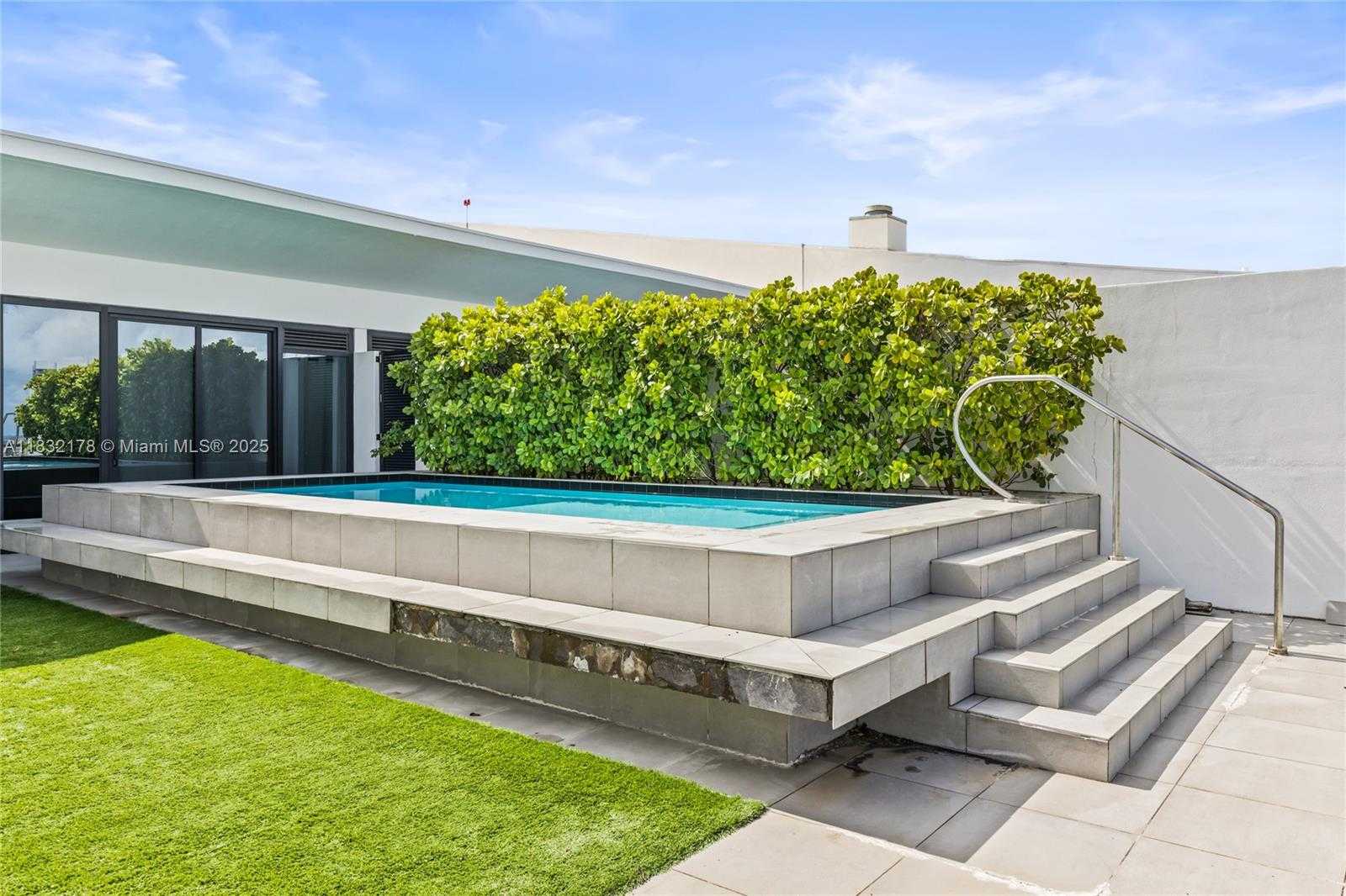 Small Image of 5500 ISLAND ESTATES DR #1506, Aventura Number 4